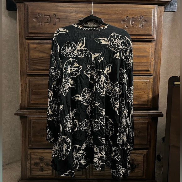 Free People Black and Cream Floral Long Sleeve Dress - Picture 5 of 6